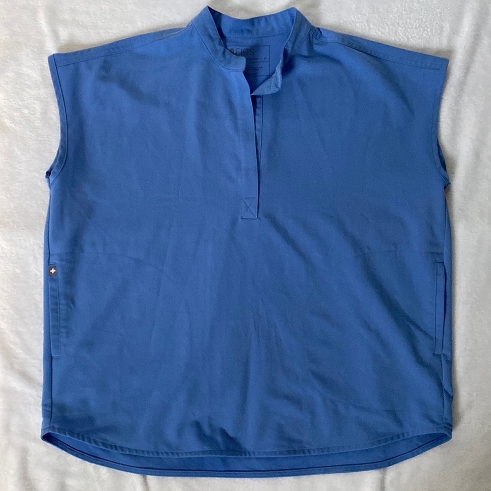 Figs Scrub top